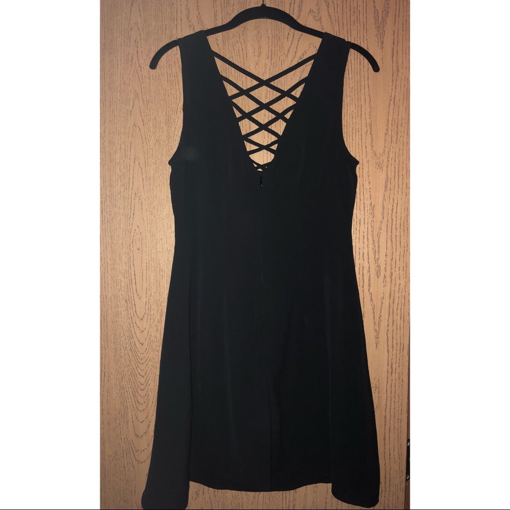 ✨🖤NWT Little Black Dress🖤✨ - Picture 3 of 4